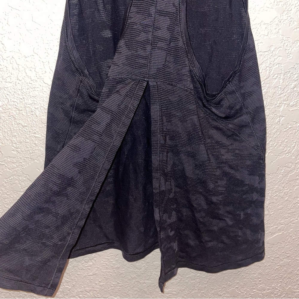 Lululemon Miles Ahead Tank (Camo) Black - Picture 7 of 9